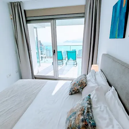 Benidorm Sky 26 公寓 *