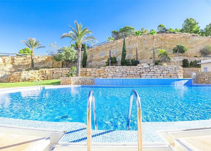 Skyline 26 Stunning Sea Views From A 2-bedroom On The 26th Floor *
