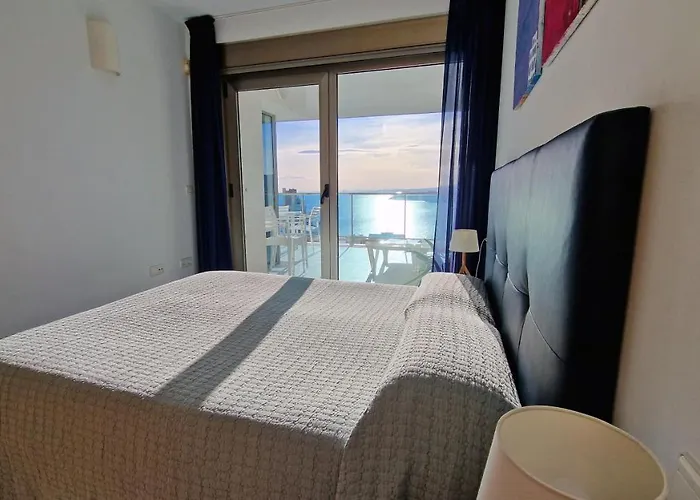Skyline 26 Stunning Sea Views From A 2-bedroom On The 26th Floor